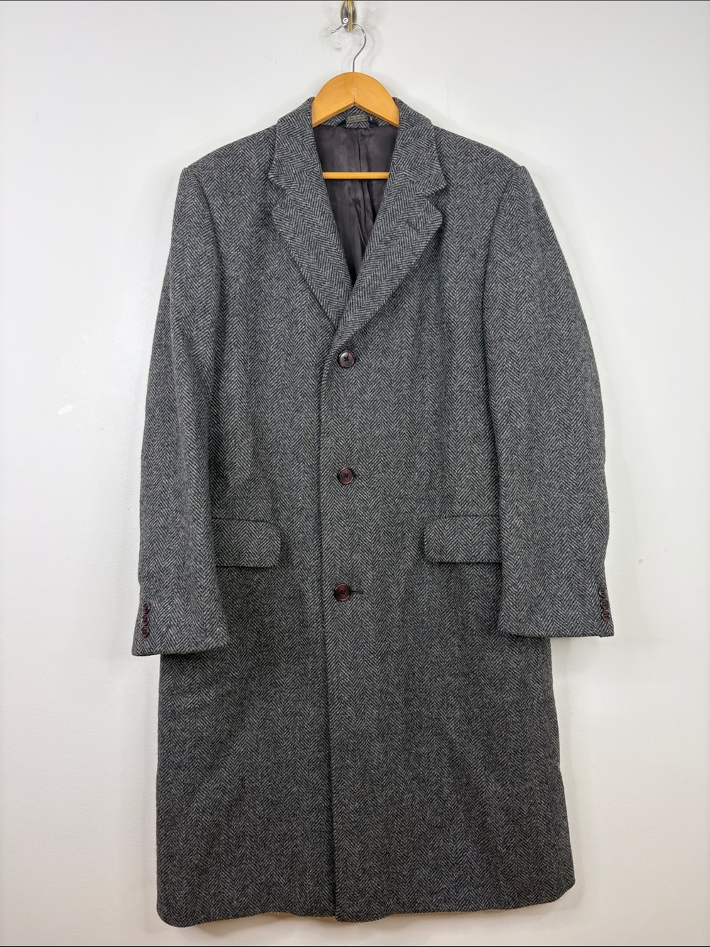 Vintage Overcoat Mens Large Gray Herringbone Wool Tweed Made in England Top Coat
